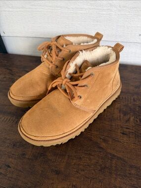 UGG Men's Chestnut Suede Chukka Boots